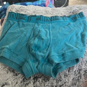 CIN2 teal trunk